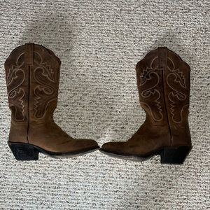 Cowgirl boots size 6.5W